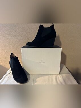Caslon Women’s Black Suede Wedge Bootie - Size 10 Medium